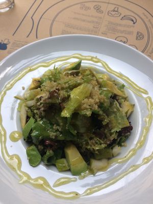 Quinous salad at Mama Tierra in Athens