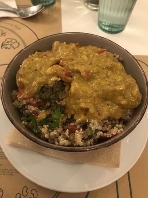 Quinta and lentils at Mama Tierra in Athens