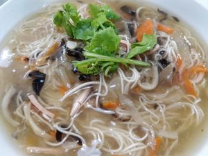Sharkfin fin mee suah at Piore Organic Cafe in Central Singapore