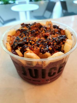 Amazing smoothie bowl Harlequin Monkey at JuiceRx - Streeterville in Chicago