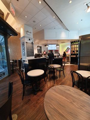 Interior at JuiceRx - Streeterville in Chicago