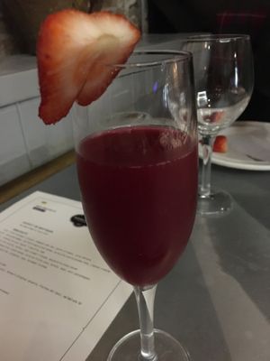 Starting cocktail at Teresa Carles Cocina Vegetariana in Barcelona