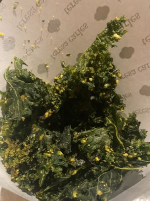 Kale chips at Teresa Carles Cocina Vegetariana in Barcelona