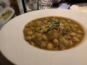 Chickpea mushroom stew at Teresa Carles Cocina Vegetariana in Barcelona