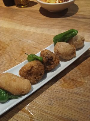 Croquetas at Teresa Carles Cocina Vegetariana in Barcelona