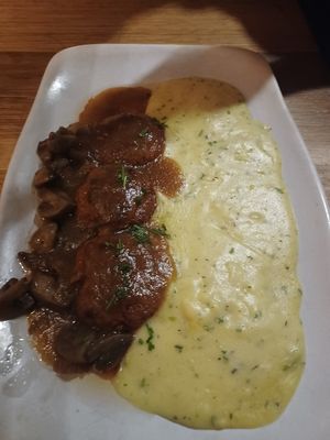 Redonde de carne vegana at Teresa Carles Cocina Vegetariana in Barcelona