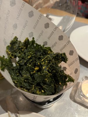 Kale chips  at Teresa Carles Cocina Vegetariana in Barcelona
