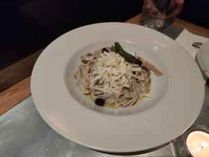 Tagliatella cacio e pepe at Teresa Carles Cocina Vegetariana in Barcelona