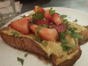 Brioche French toast at Teresa Carles Cocina Vegetariana in Barcelona