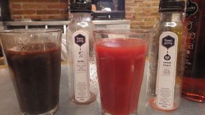 Sweet Heart and Berlin juices at Teresa Carles Cocina Vegetariana in Barcelona