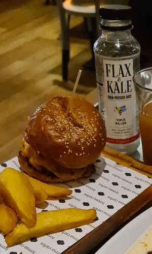 Vegan burger at Teresa Carles Cocina Vegetariana in Barcelona