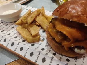 Burger at Teresa Carles Cocina Vegetariana in Barcelona
