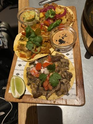 3 flavours tacos   at Teresa Carles Cocina Vegetariana in Barcelona