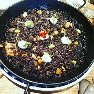 vegan and glutenfree black rice at Teresa Carles Cocina Vegetariana in Barcelona