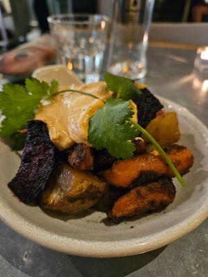 Teresas bravas at Teresa Carles Cocina Vegetariana in Barcelona