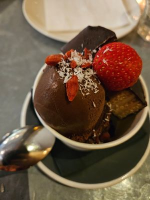 Chocolate ice-cream at Teresa Carles Cocina Vegetariana in Barcelona