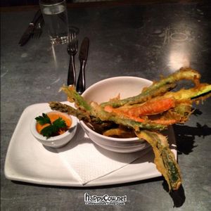 tempura vegetables at Teresa Carles Cocina Vegetariana in Barcelona