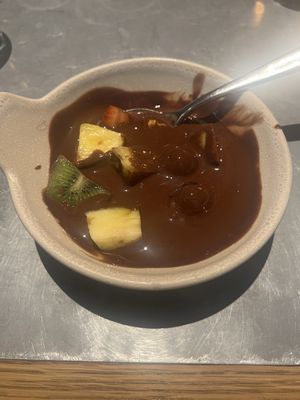 Fruit with chocolate kind of chocolate fondue     at Teresa Carles Cocina Vegetariana in Barcelona