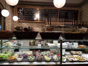 counter in front of restaurant at Teresa Carles Cocina Vegetariana in Barcelona