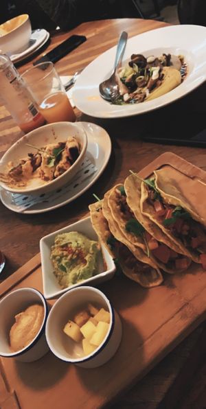 Jackfruit tacos🤤🤤🤤 at Teresa Carles Cocina Vegetariana in Barcelona