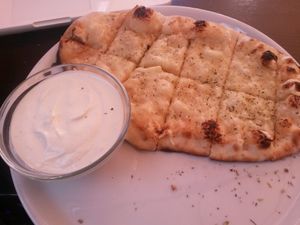 pizza bread with aioli dip at Pizza Bande in Hamburg