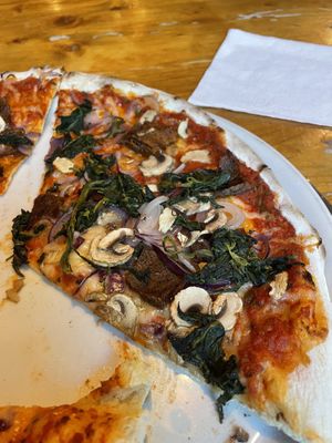 Spinach, red onion, mushrooms, vegan speck   at Pizza Bande in Hamburg