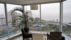 A coffee with a view at Comedor de la Clinica Good Hope in Lima