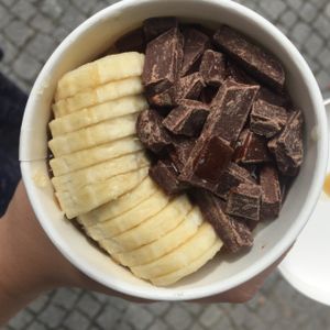 vegan porridge with banana, dark chocolate and maple syrup  at Haferkater in Berlin