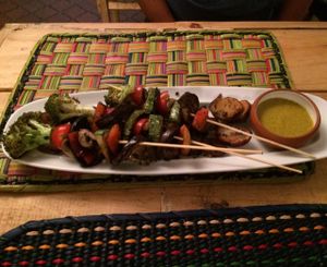 Brochetas de vegetales at El Jardín de Jazmín in Lima