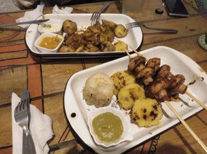 champipapas y champicuchos at El Jardín de Jazmín in Lima