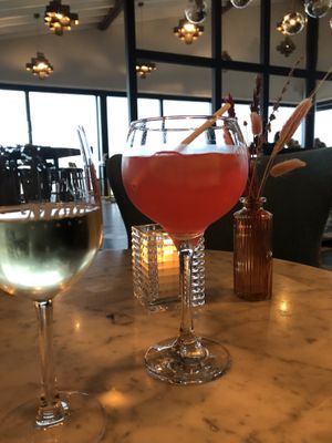 Drinks (also a lot of non alcoholic options!) #Veganuary at Moio Beach in Oostburg