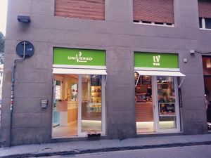 The restaurant  at Universo Vegano in Florence