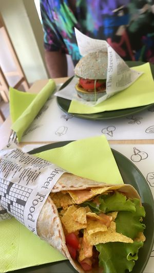 Messicana and Happy Burger  at Universo Vegano in Florence