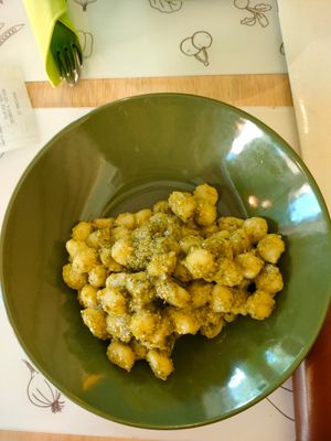 Very good gnocchi with vegetable pesto at Universo Vegano in Florence