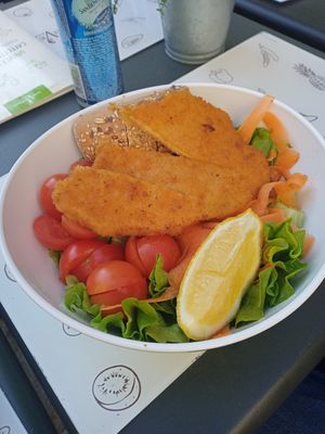 Salad Milanese at Universo Vegano in Florence