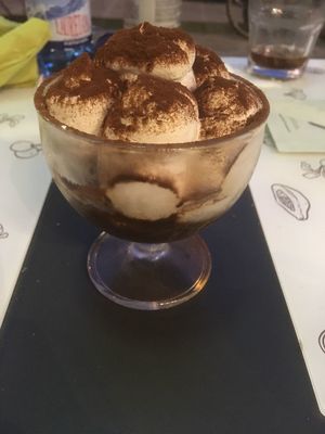 vegan tiramisu at Universo Vegano in Florence
