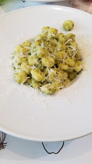 Gnnochi AL pesto at Universo Vegano in Florence