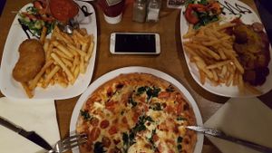 dinner table at Debakel in Hannover