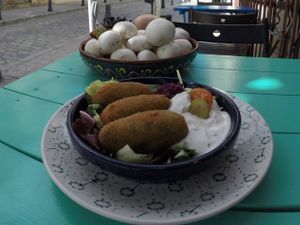 Croquetas veganas de puerros, ciruelas y champiñones frescos at El Paladar in Sevilla