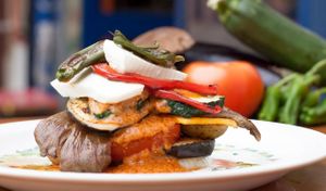 Timbal de verduras con mojo y queso fresco (veganizable) at El Paladar in Sevilla