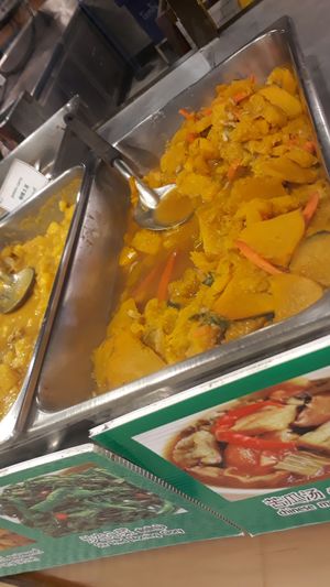 Curries at Im Jai - Veg Food Stall in Chiang Mai