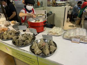 The fresh veggie rice rolls were delicious!   at Im Jai - Veg Food Stall in Chiang Mai