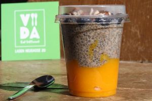 Mango Chia Pudding at VIDA in Konstanz