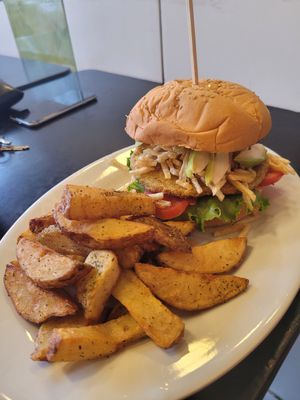 vegan burger with fries at OKEY Al Natural in Lima