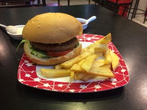 Hamburguesas veganas at OKEY Al Natural in Lima