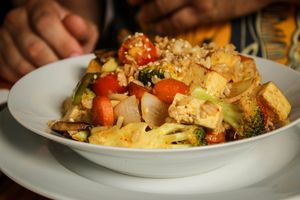 vegetable wok  at Alma Dorica in Cordoba