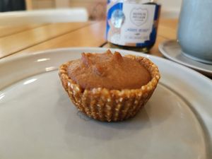 Salted caramel cupcake #Veganuary at Naspolya Nassolda in Budapest