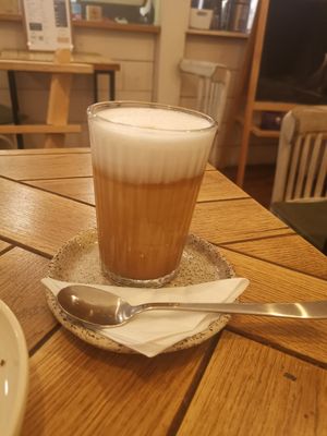 Latte Machiato at Naspolya Nassolda in Budapest