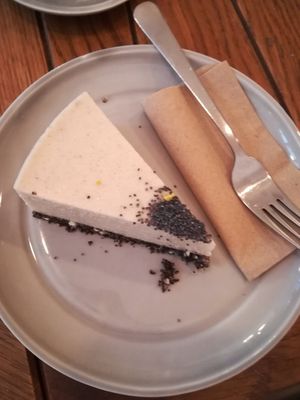 Poppy seed & lemon cake at Naspolya Nassolda in Budapest