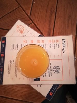 Fresh orange juice at Naspolya Nassolda in Budapest